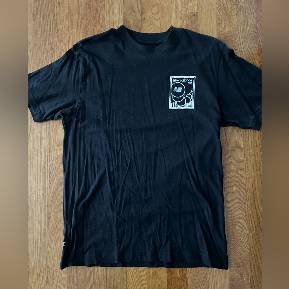 New Balance 550 Graphic T-Shirt. Excellent Condition.